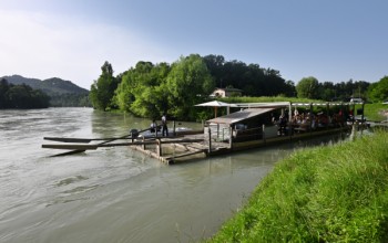 Tradicionalna splavarska vožnja s splavom taljanškom